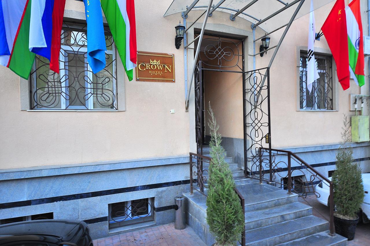 Crown Hotel Tasken Kültér fotó